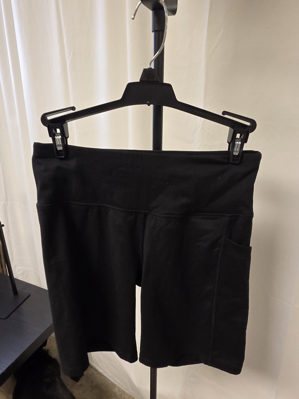 DKNY Black High-Rise Bike Shorts with Side Pocket